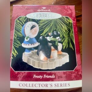 Hallmark Frosty Friends - #19 - 1998 Christmas Ornament